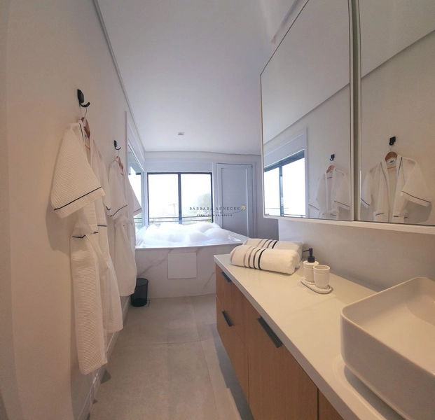 Casa 180m² com 4 dormitórios, sendo 3 suítes em Gramado: 10ª foto da galeria de imagens do imóvel