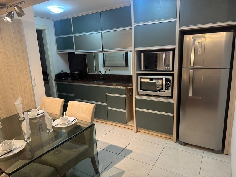Apartamento, 1 dormitório totalmente mobiliado na Av. Central: 2ª foto da galeria de imagens do imóvel