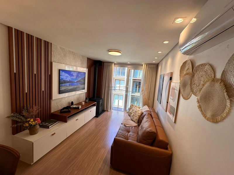 Apartamento com 2 dormitórios, sendo 1 suíte no centro de Gramado.: 6ª foto da galeria de imagens do imóvel