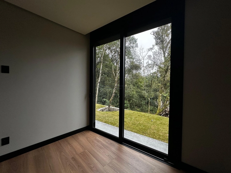 Casa 3 suítes Gramado.: 2ª foto da galeria de imagens do imóvel