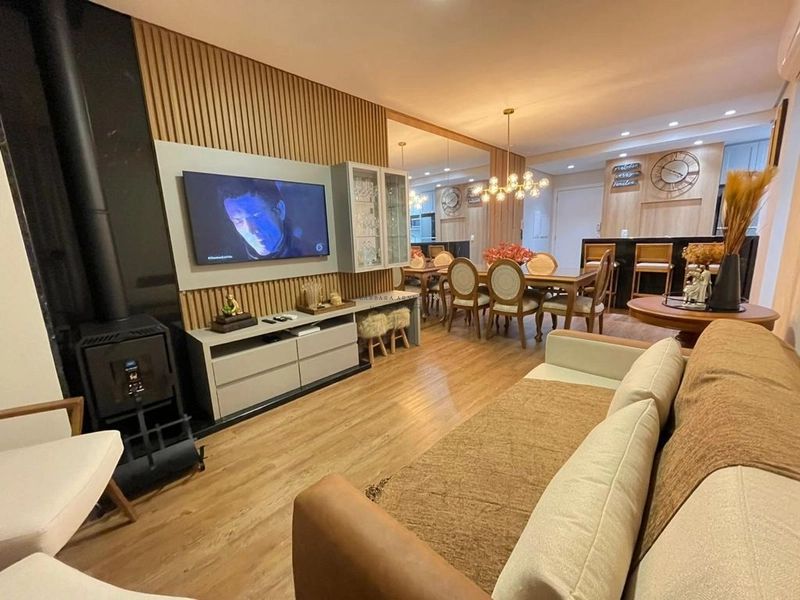 Apartamento com 2 suítes no centro, em Gramado: 1ª foto da galeria de imagens do imóvel