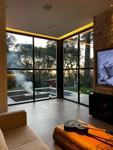 Casa térrea no Golf Club, em Gramado: 1ª foto da galeria de imagens do imóvel