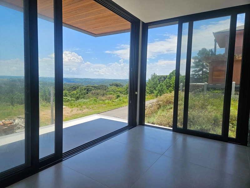 Casa 273m2, 3 suítes + 1 dormitório,  bairro Mato Queimado em Gramado: 11ª foto da galeria de imagens do imóvel