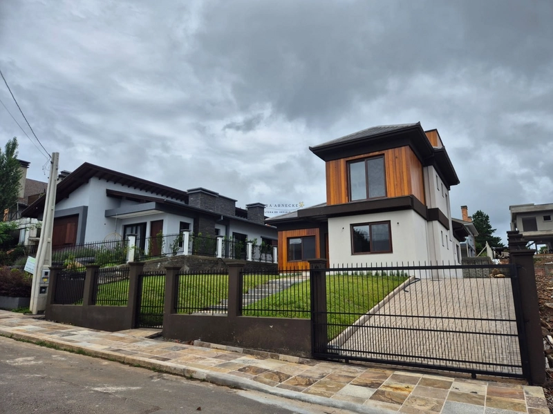 Casa 200m2, 3 suítes, bairro Mato Queimado, Gramado: 5ª foto da galeria de imagens do imóvel