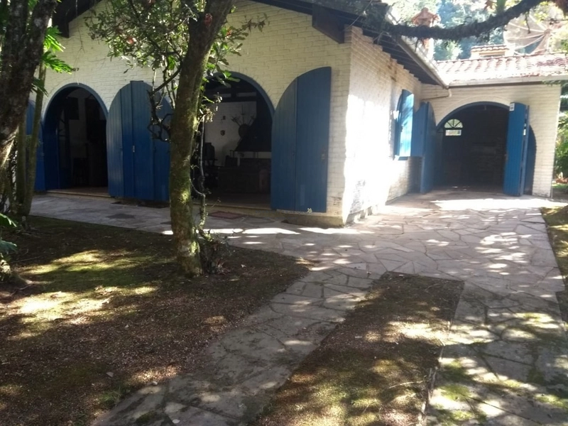 Excelente residência próxima ao Lago negro.: 2ª foto da galeria de imagens do imóvel