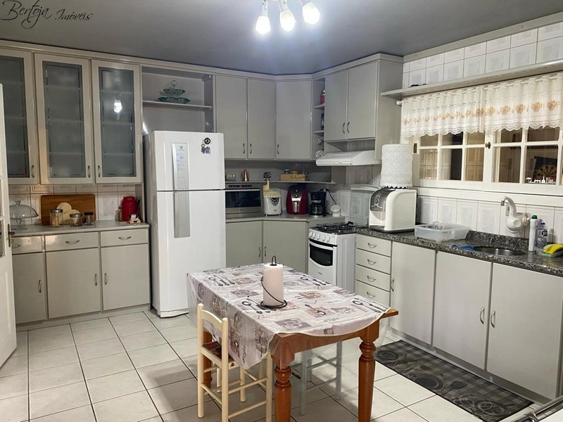 Casa no Bairro Dutra: 9ª foto da galeria de imagens do imóvel