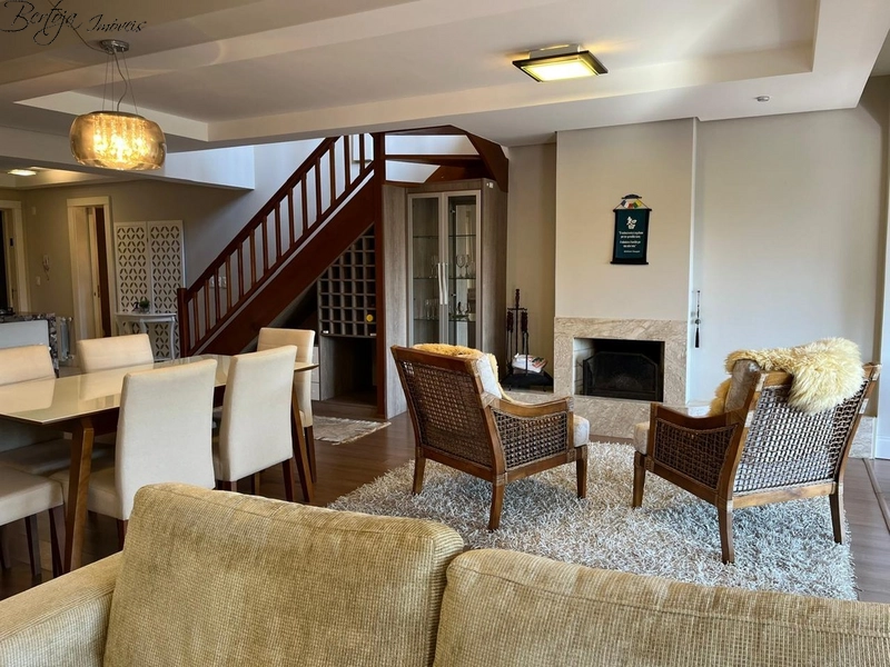Apartamento com 03 suítes no Centro de Gramado: 2ª foto da galeria de imagens do imóvel