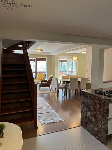 Apartamento com 03 suítes no Centro de Gramado: 8ª foto da galeria de imagens do imóvel