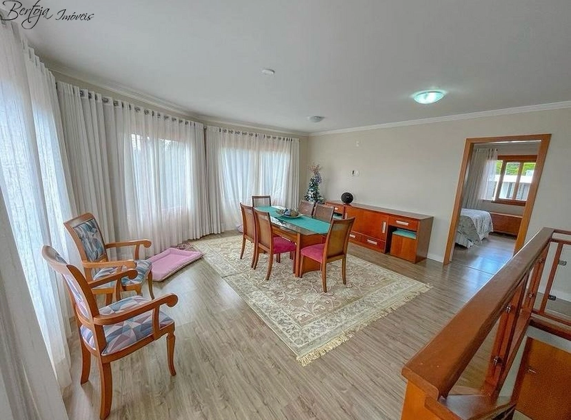 Casa na Avenida Central: 21ª foto da galeria de imagens do imóvel