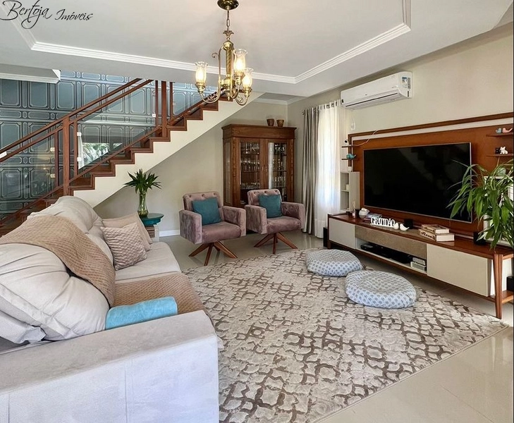 Casa na Avenida Central: 9ª foto da galeria de imagens do imóvel