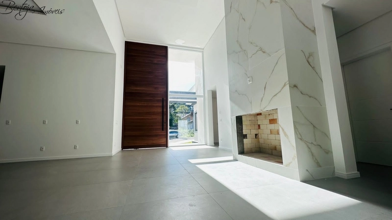 Casa no Vivendas do Arvoredo: 15ª foto da galeria de imagens do imóvel