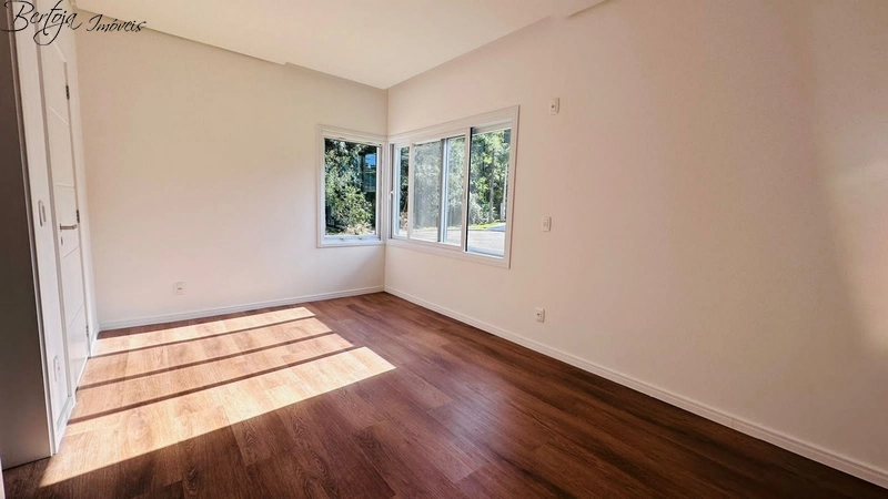 Casa no Vivendas do Arvoredo: 19ª foto da galeria de imagens do imóvel