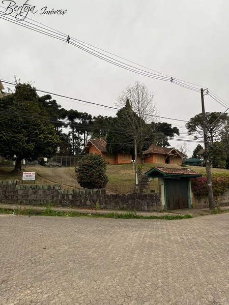 Terreno em Canela com casa: 4ª foto da galeria de imagens do imóvel