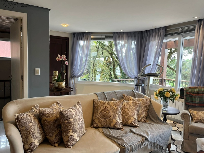 Casa no Quinta da Serra em Canela: 6ª foto da galeria de imagens do imóvel