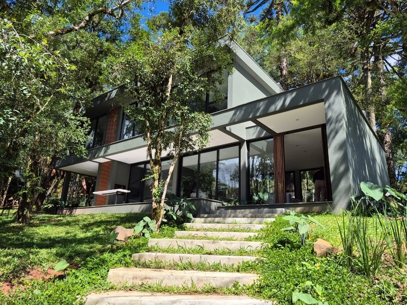 Casa no Parque Residencial Pinheiro Grosso em Canela: 3ª foto da galeria de imagens do imóvel