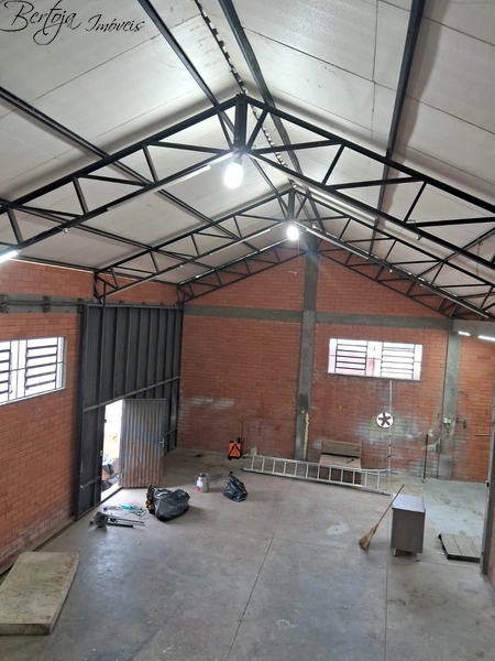 Pavilhão na Várzea Grande: 3ª foto da galeria de imagens do imóvel