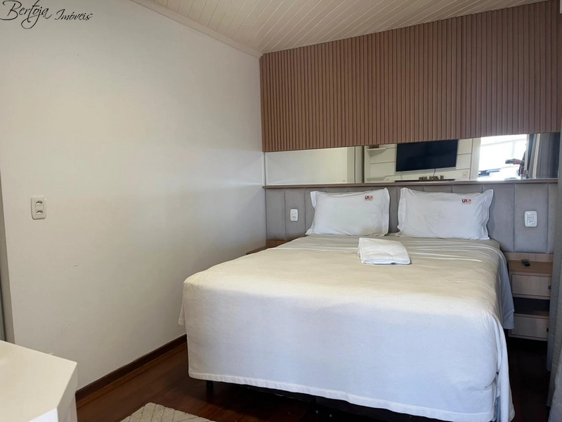Apartamento duplex no centro: 19ª foto da galeria de imagens do imóvel