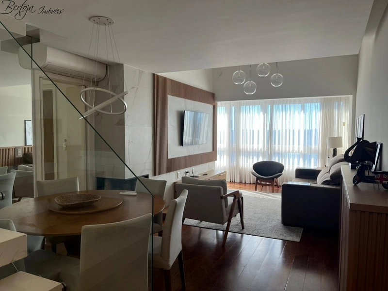 Apartamento duplex no centro: 3ª foto da galeria de imagens do imóvel