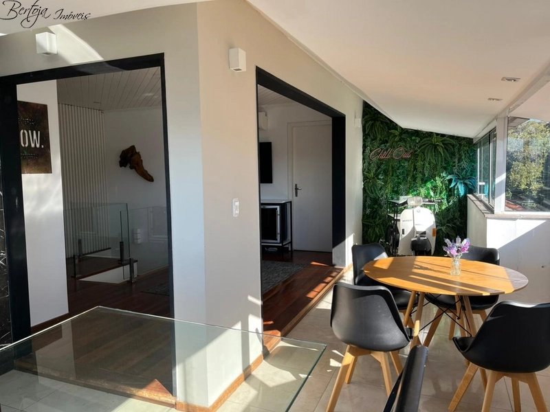Apartamento duplex no centro: 5ª foto da galeria de imagens do imóvel