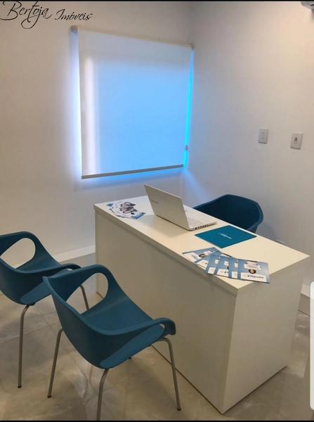 Sala comercial no centro: 4ª foto da galeria de imagens do imóvel