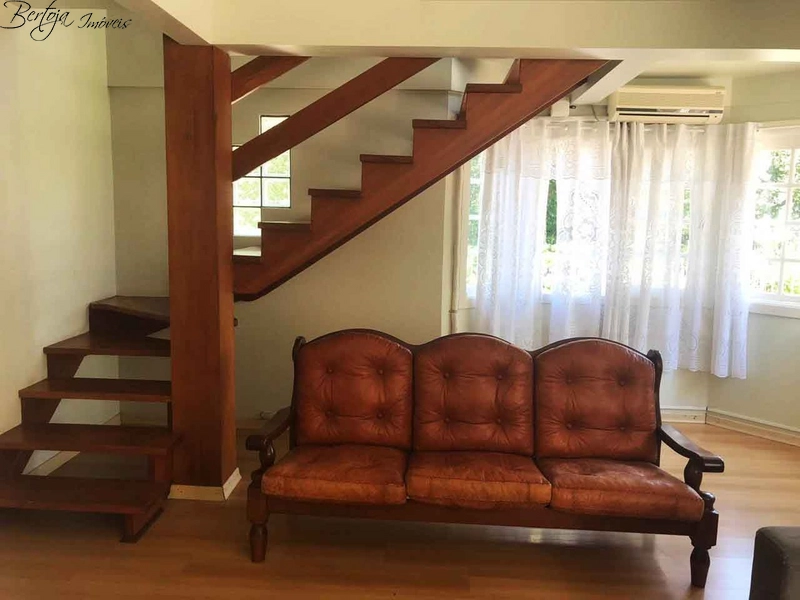 Casa Geminada com  02 dormitórios e mobiliada no Bairro Carniel: 15ª foto da galeria de imagens do imóvel