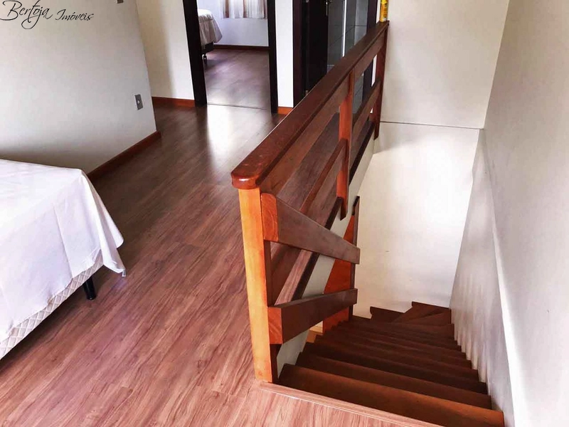 Casa Geminada com 03 dormitórios e mobiliada no Bairro Carniel: 16ª foto da galeria de imagens do imóvel