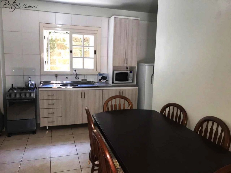 Casa Geminada com 03 dormitórios e mobiliada no Bairro Carniel: 10ª foto da galeria de imagens do imóvel