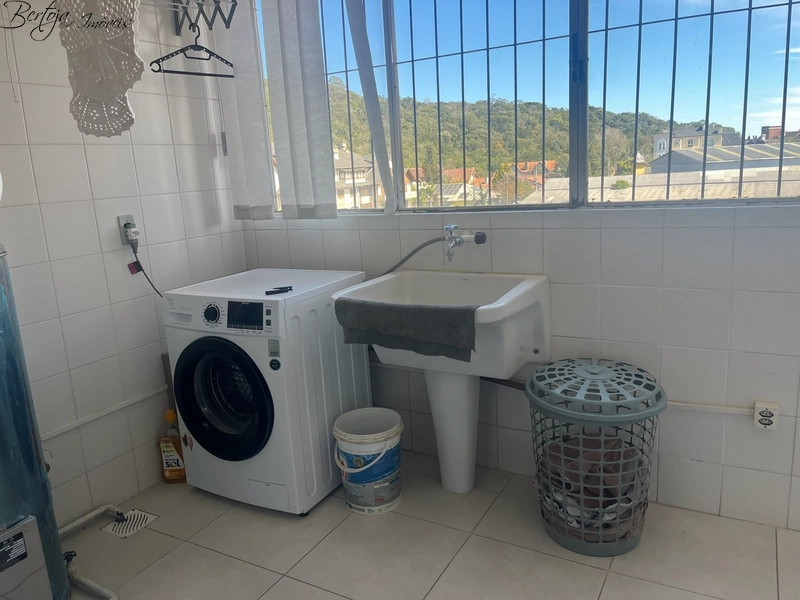 Apartamento mobiliado na Avenida das Hortensias: 7ª foto da galeria de imagens do imóvel