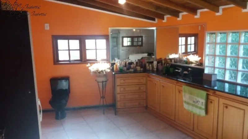 SÍTIO COM CASA E LICENÇA PARA CULTIVO DE MORANGOS: 19ª foto da galeria de imagens do imóvel