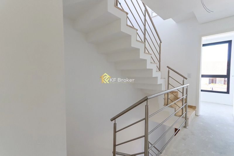 Sobrados/Triplex no Condomínio Monte Carlo – Tingui em Curitiba/PR: 10ª foto da galeria de imagens do imóvel
