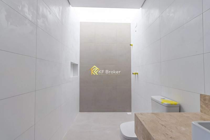 Sobrados/Triplex no Condomínio Monte Carlo – Tingui em Curitiba/PR: 13ª foto da galeria de imagens do imóvel