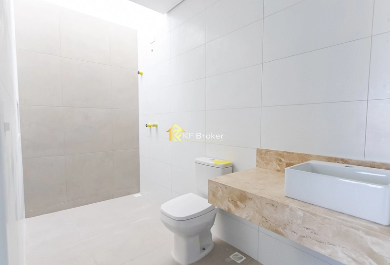 Sobrados/Triplex no Condomínio Monte Carlo – Tingui em Curitiba/PR: 12ª foto da galeria de imagens do imóvel