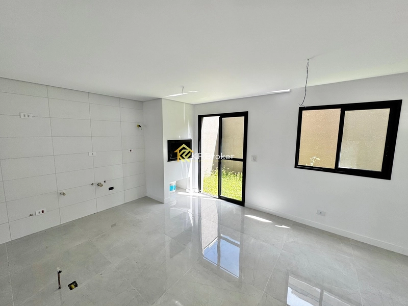 Sobrados/Triplex no Condomínio Monte Carlo – Tingui em Curitiba/PR: 8ª foto da galeria de imagens do imóvel