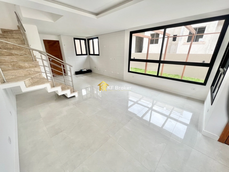 Sobrado/Triplex no Condomínio Monte Carlo – Tingui em Curitiba/PR: 11ª foto da galeria de imagens do imóvel