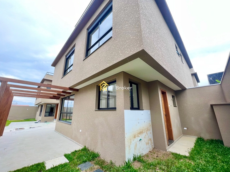 Sobrado/Triplex no Condomínio Monte Carlo – Tingui em Curitiba/PR: 9ª foto da galeria de imagens do imóvel