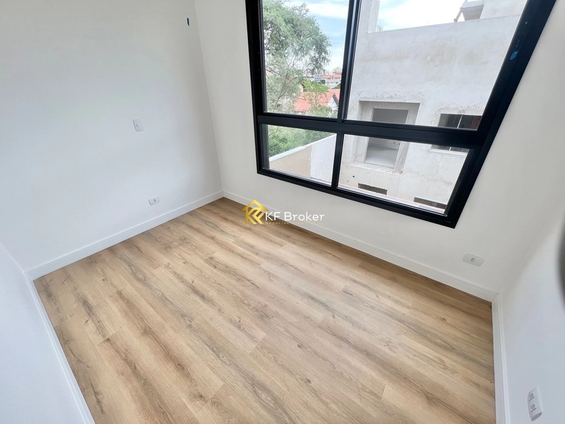 Sobrado/Triplex no Condomínio Monte Carlo – Tingui em Curitiba/PR: 23ª foto da galeria de imagens do imóvel