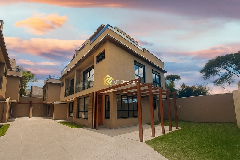 Sobrado/Triplex no Condomínio Monte Carlo – Tingui em Curitiba/PR: 1ª foto da galeria de imagens do imóvel