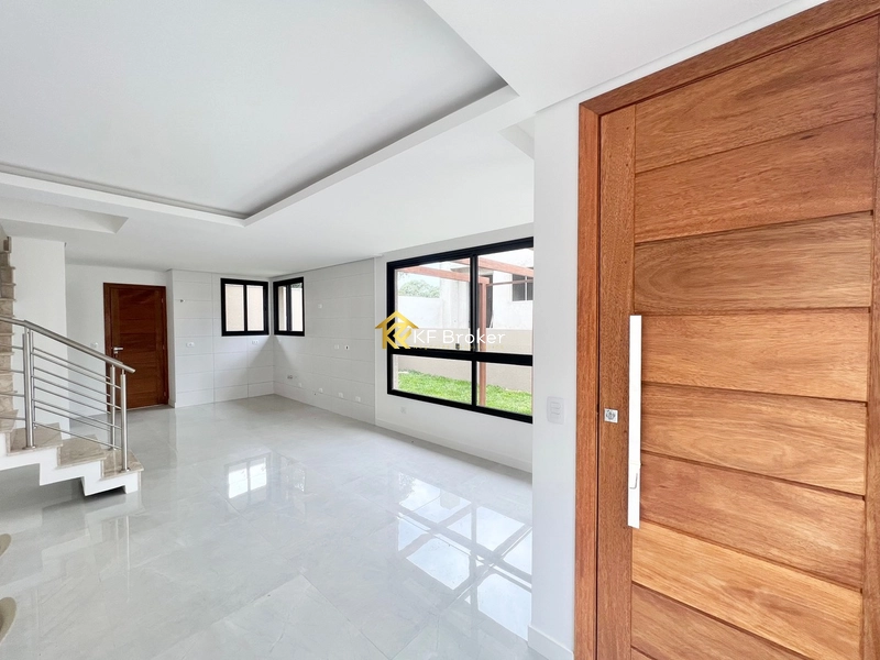 Sobrado/Triplex no Condomínio Monte Carlo – Tingui em Curitiba/PR: 10ª foto da galeria de imagens do imóvel