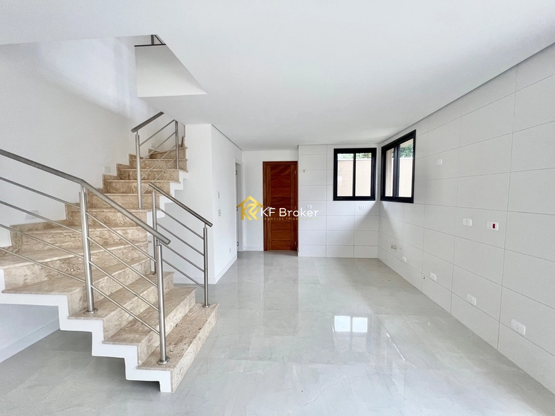 Sobrado/Triplex no Condomínio Monte Carlo – Tingui em Curitiba/PR: 17ª foto da galeria de imagens do imóvel