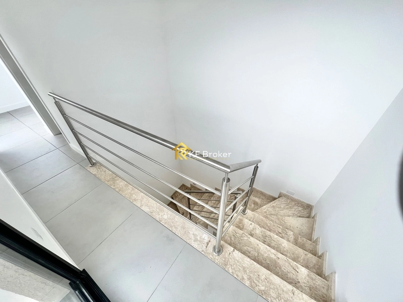 Sobrado/Triplex no Condomínio Monte Carlo – Tingui em Curitiba/PR: 27ª foto da galeria de imagens do imóvel