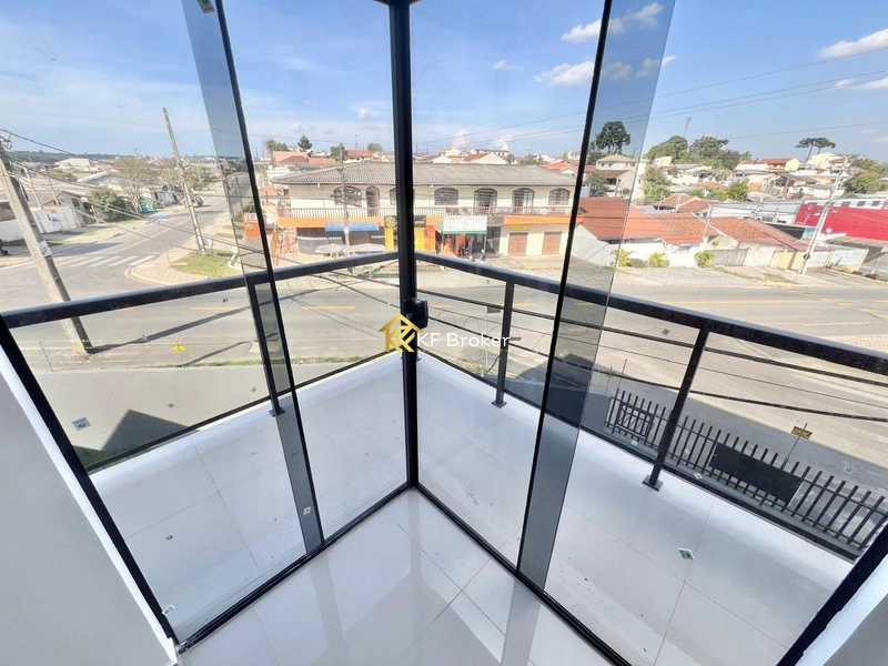 Sobrado de esquina à Venda, com 3 quartos - Jd. das Graças em Colombo: 4ª foto da galeria de imagens do imóvel