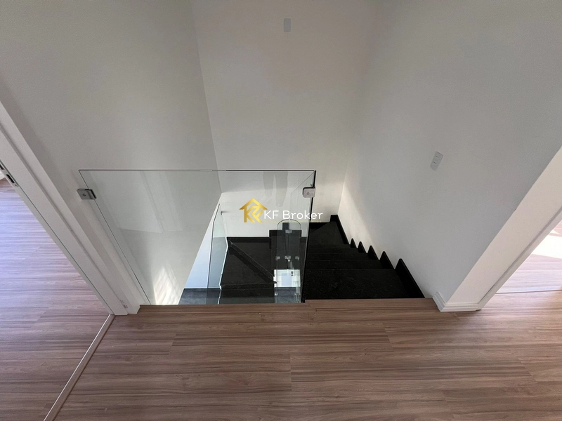 Sobrado à Venda, com 03 quartos - Guaraituba em Colombo/PR: 8ª foto da galeria de imagens do imóvel