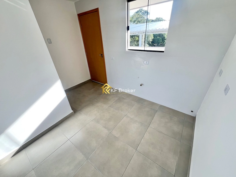 Casa Sobreposta c/ 2 quartos à Venda no Parque Embu - Colombo!: 6ª foto da galeria de imagens do imóvel