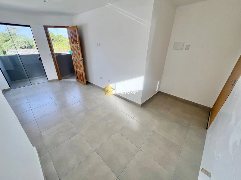 Casa Sobreposta c/ 2 quartos à Venda no Parque Embu - Colombo!: 5ª foto da galeria de imagens do imóvel