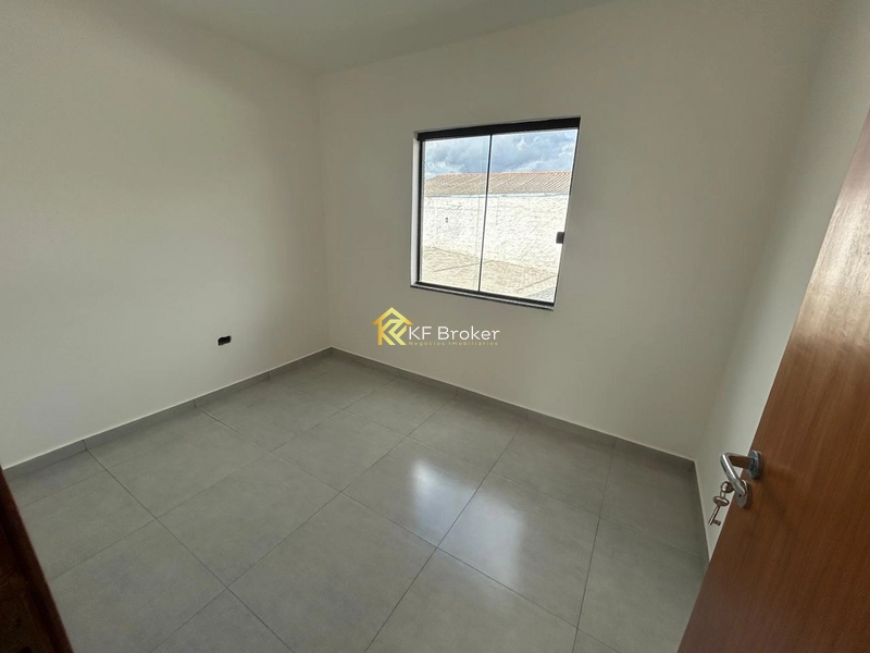 Casa Sobreposta à Venda, c/ 2 quartos - Parque Embu em Colombo: 5ª foto da galeria de imagens do imóvel