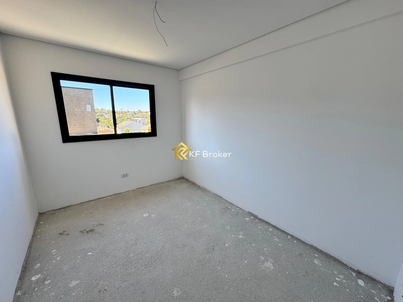 Sobrado em Condomínio à Venda - Santa Cândida em Curitiba/PR: 20ª foto da galeria de imagens do imóvel