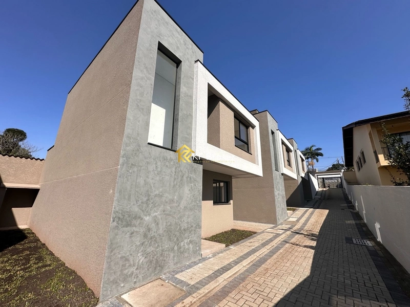 Sobrado em Condomínio à Venda - Santa Cândida em Curitiba/PR: 5ª foto da galeria de imagens do imóvel