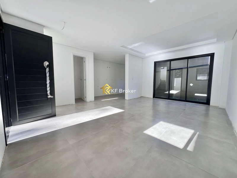 Sobrado em Condomínio à Venda - Santa Cândida em Curitiba/PR: 7ª foto da galeria de imagens do imóvel