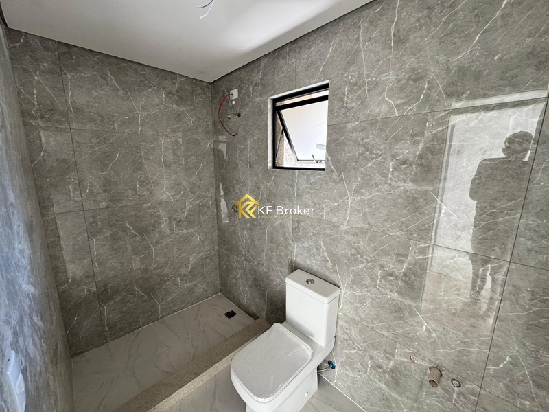 Sobrado em Condomínio à Venda - Santa Cândida em Curitiba/PR: 23ª foto da galeria de imagens do imóvel