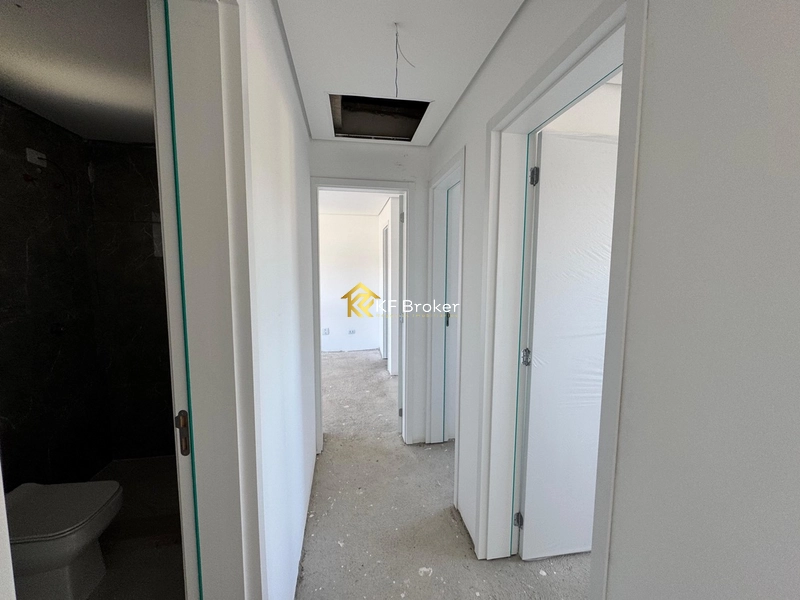 Sobrado em Condomínio à Venda - Santa Cândida em Curitiba/PR: 15ª foto da galeria de imagens do imóvel